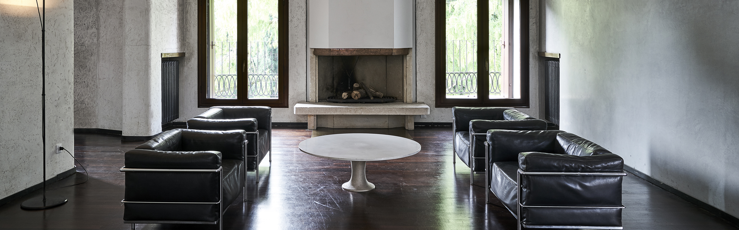 Spazio Scarpa Sala caminetto BannerHP
